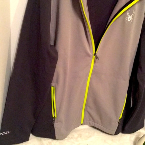🕷🟡SPYDER® Black and Gray fleece Hooded jacket Retail Price $149 🟡🕷
